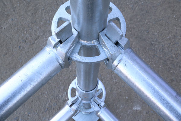 沈陽(yáng)承插式腳手架都包括哪些材料?